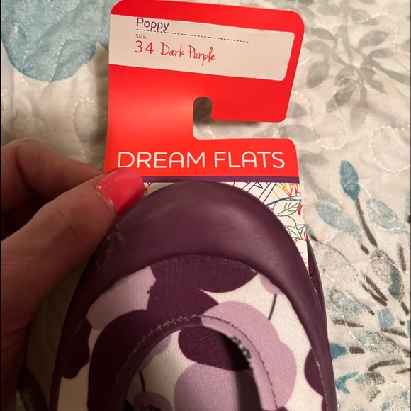 1/$10 or 2/$15 LUV DREAM FLATS Poppy Dark Purple Euro size 34 (2.5-3) - Picture 3 of 5
